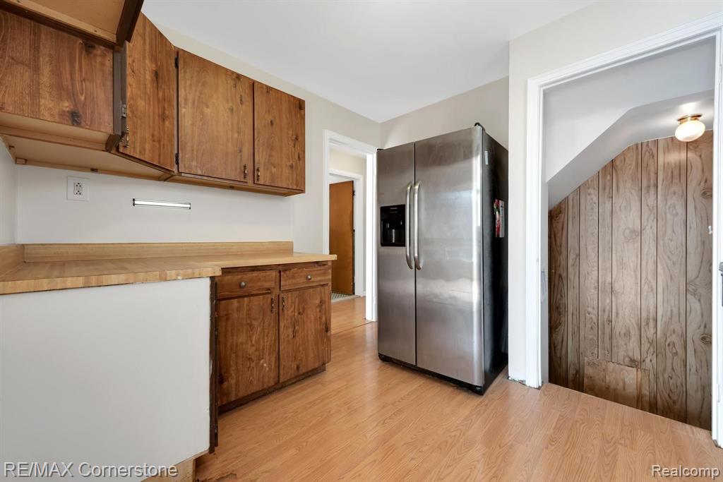 24410 Union Street Dearborn, MI 48124 - Photo 5 of 24