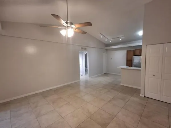 $1,625 | 801 Lyons Road, Unit 19204, Coconut Creek, FL 33063