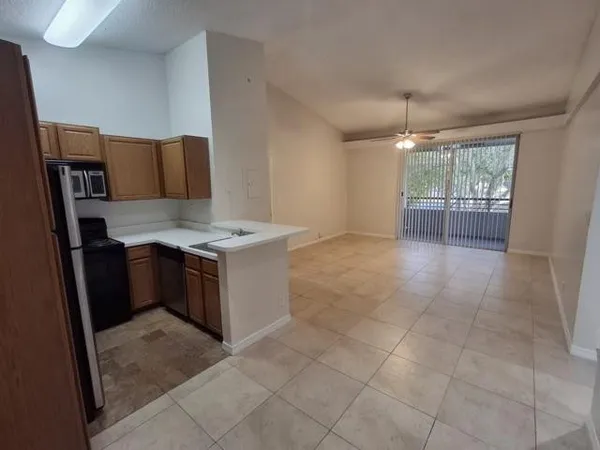 $1,625 | 801 Lyons Road, Unit 19204, Coconut Creek, FL 33063