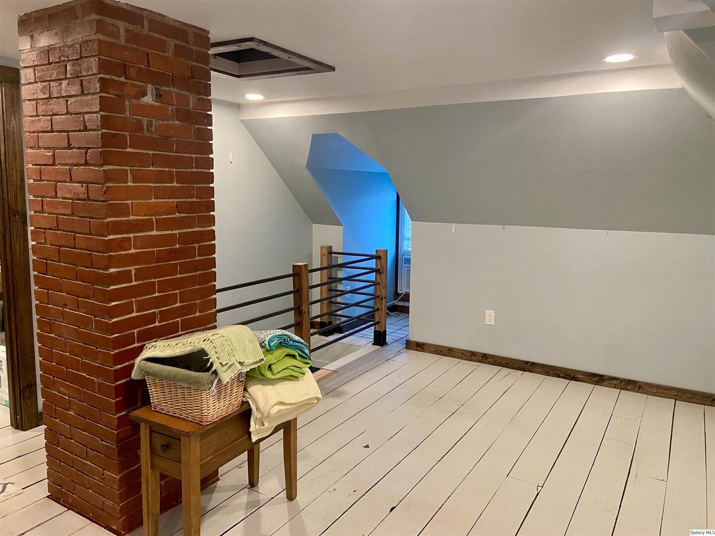 614 South 22nd Street Quincy, IL 62301 - Photo 18 of 27 a view of entryway with stairs