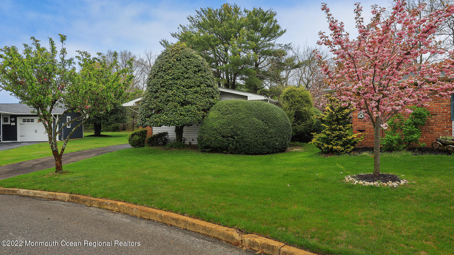 8 Poe Road Brick, NJ 08724 - Photo 3 of 28 8 Poe Rd Brick Township NJ 08724 USA-003