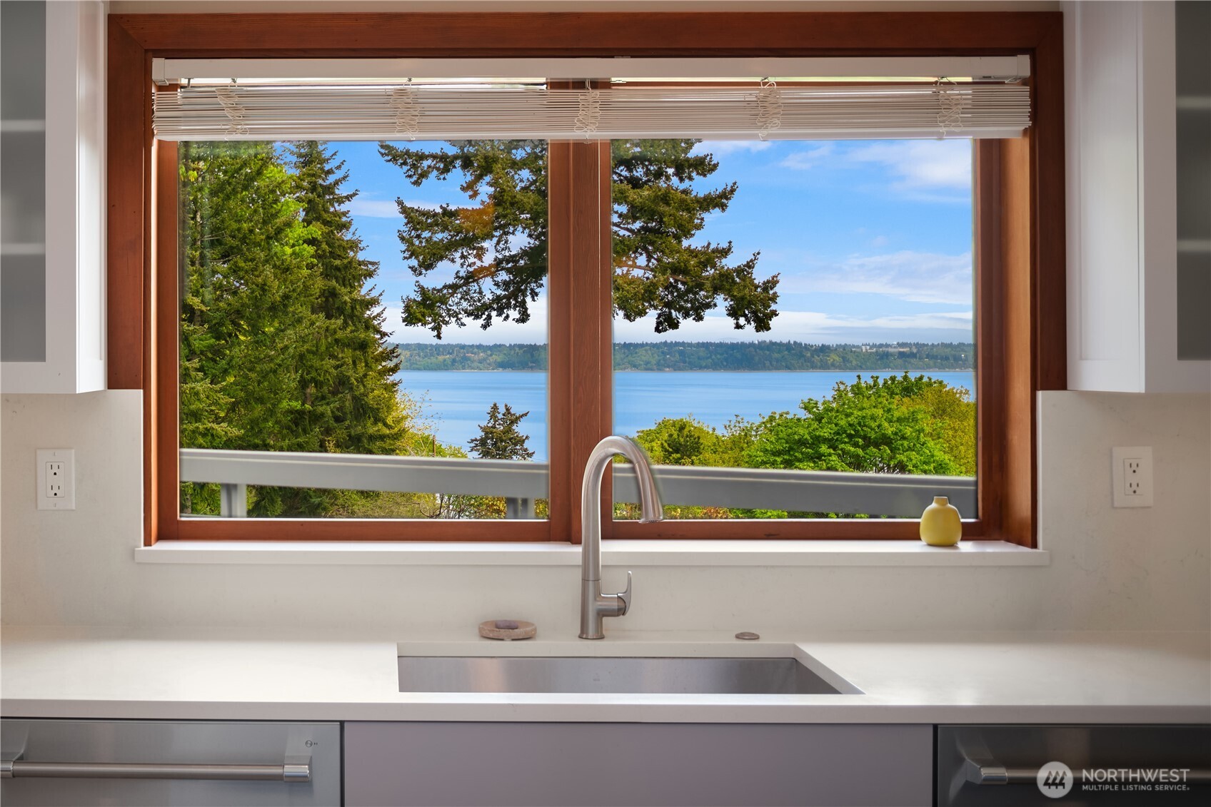 8425 Southwest 216th Street Vashon, WA 98070 - Photo 16 of 40