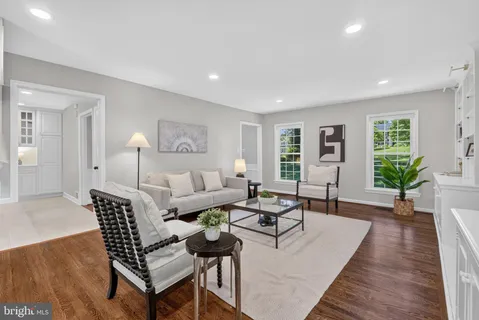 $1,395,000 | 11312 Lapham Drive, Oakton, VA 22124