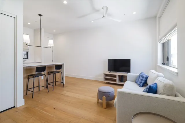 $1,800 | 3010 Sorin Street, Unit B, Austin, TX 78723