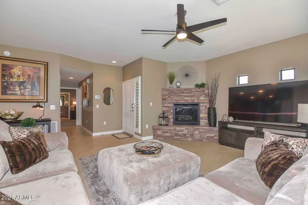 $5,300 | 21320 North 56th Street, Unit 2030, Phoenix, AZ 85054