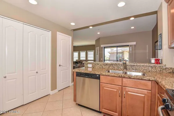 $5,300 | 21320 North 56th Street, Unit 2030, Phoenix, AZ 85054