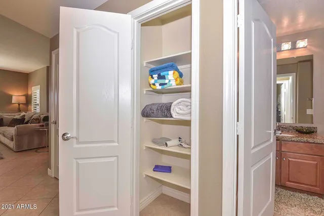 $5,300 | 21320 North 56th Street, Unit 2030, Phoenix, AZ 85054