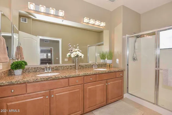 $5,300 | 21320 North 56th Street, Unit 2030, Phoenix, AZ 85054