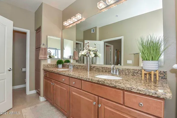 $5,300 | 21320 North 56th Street, Unit 2030, Phoenix, AZ 85054