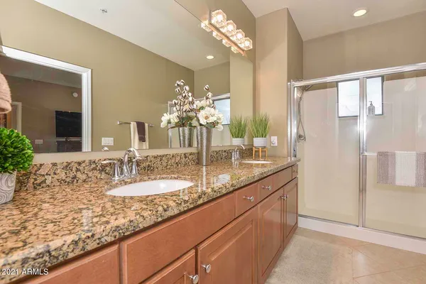 $5,300 | 21320 North 56th Street, Unit 2030, Phoenix, AZ 85054