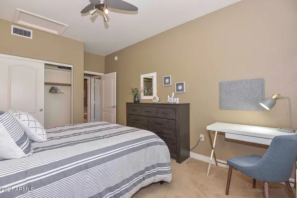 $5,300 | 21320 North 56th Street, Unit 2030, Phoenix, AZ 85054