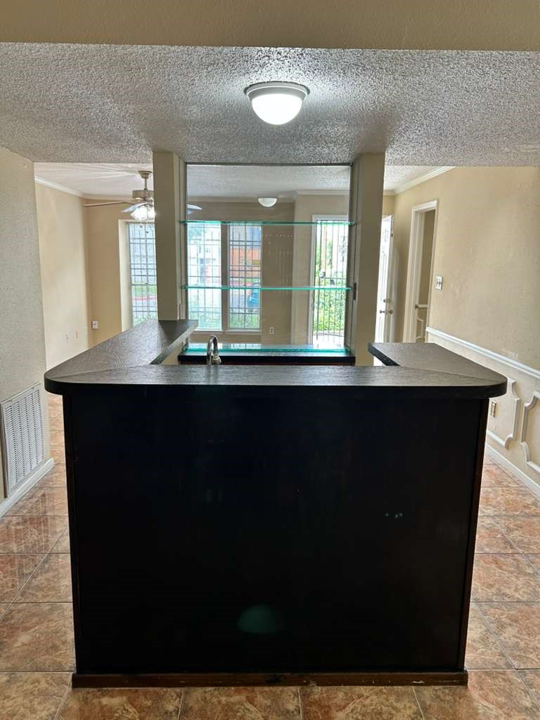 8351 Ariel Street Houston, TX 77074 - Photo 4 of 14