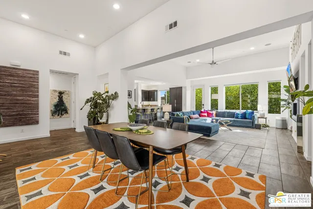 a view of a livingroom with furniture