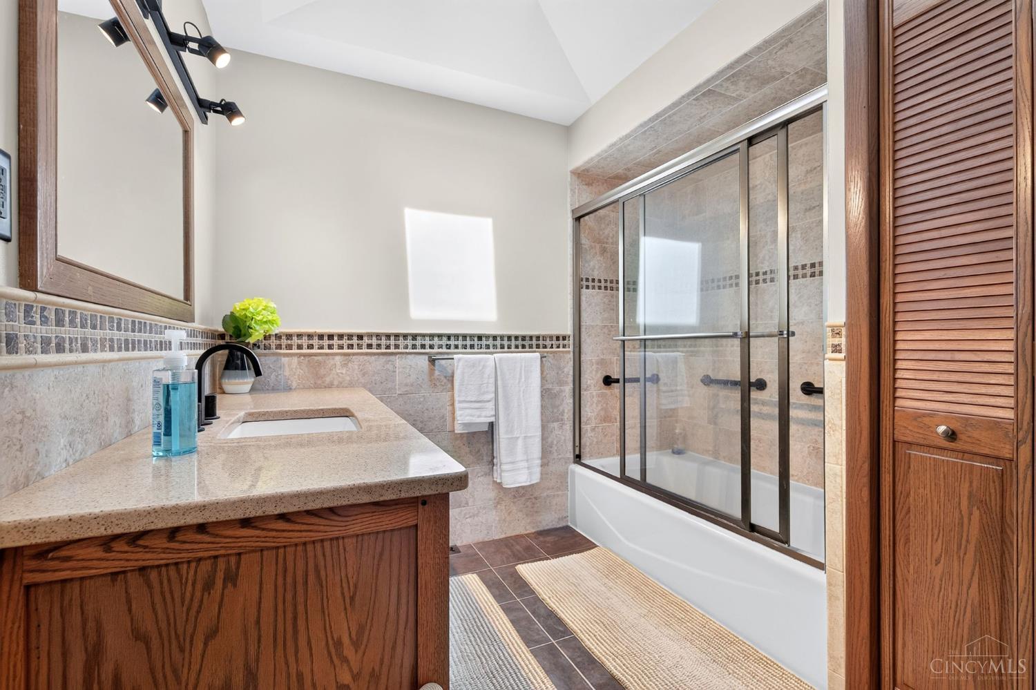 7877 State Road Cincinnati, OH 45255 - Photo 29 of 53 Gallery Image 29