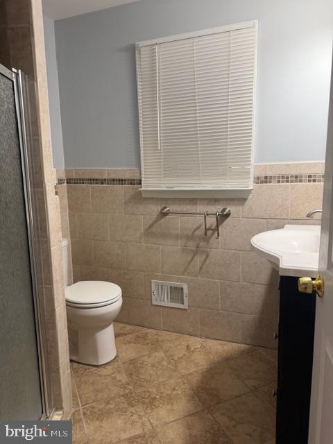 710 Halstead Road Wilmington, DE 19803 - Photo 6 of 12 Master Bath