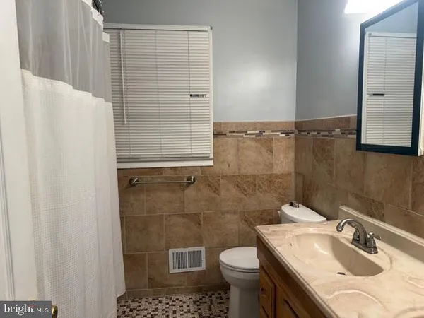 $3,000 | 710 Halstead Road, Wilmington, DE 19803