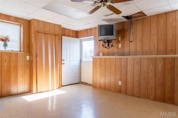 $1 | 26523 Route North, Monroe City, MO 63456