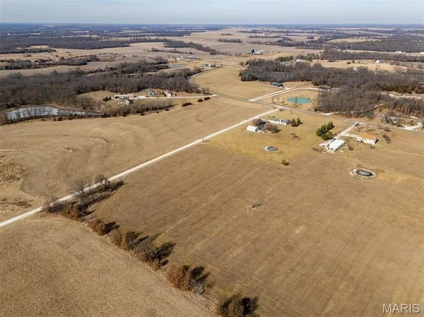 $1 | 26523 Route North, Monroe City, MO 63456