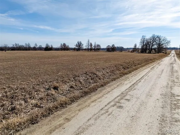 $1 | 26523 Route North, Monroe City, MO 63456