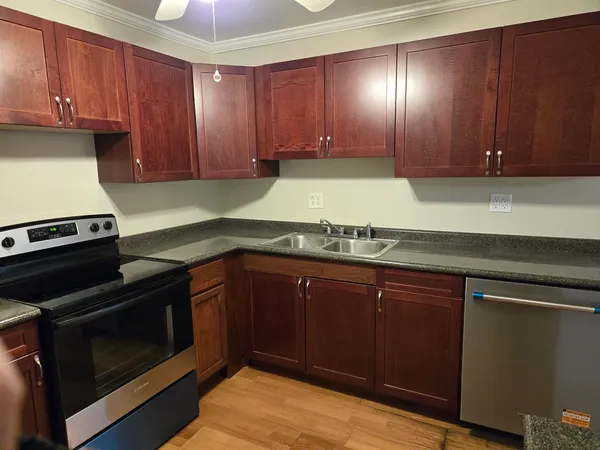 $117,000 | 3909 West 123rd Street, Unit 205A, Alsip, IL 60803