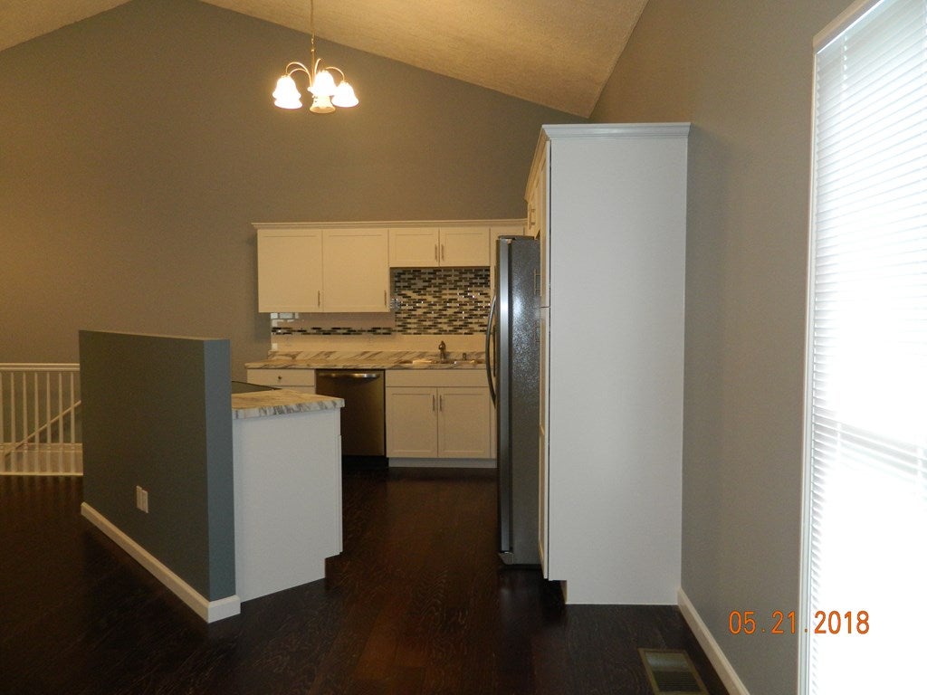 715 Tick Ridge Road Glasgow, KY 42141 - Photo 4 of 20 Gallery Image 4