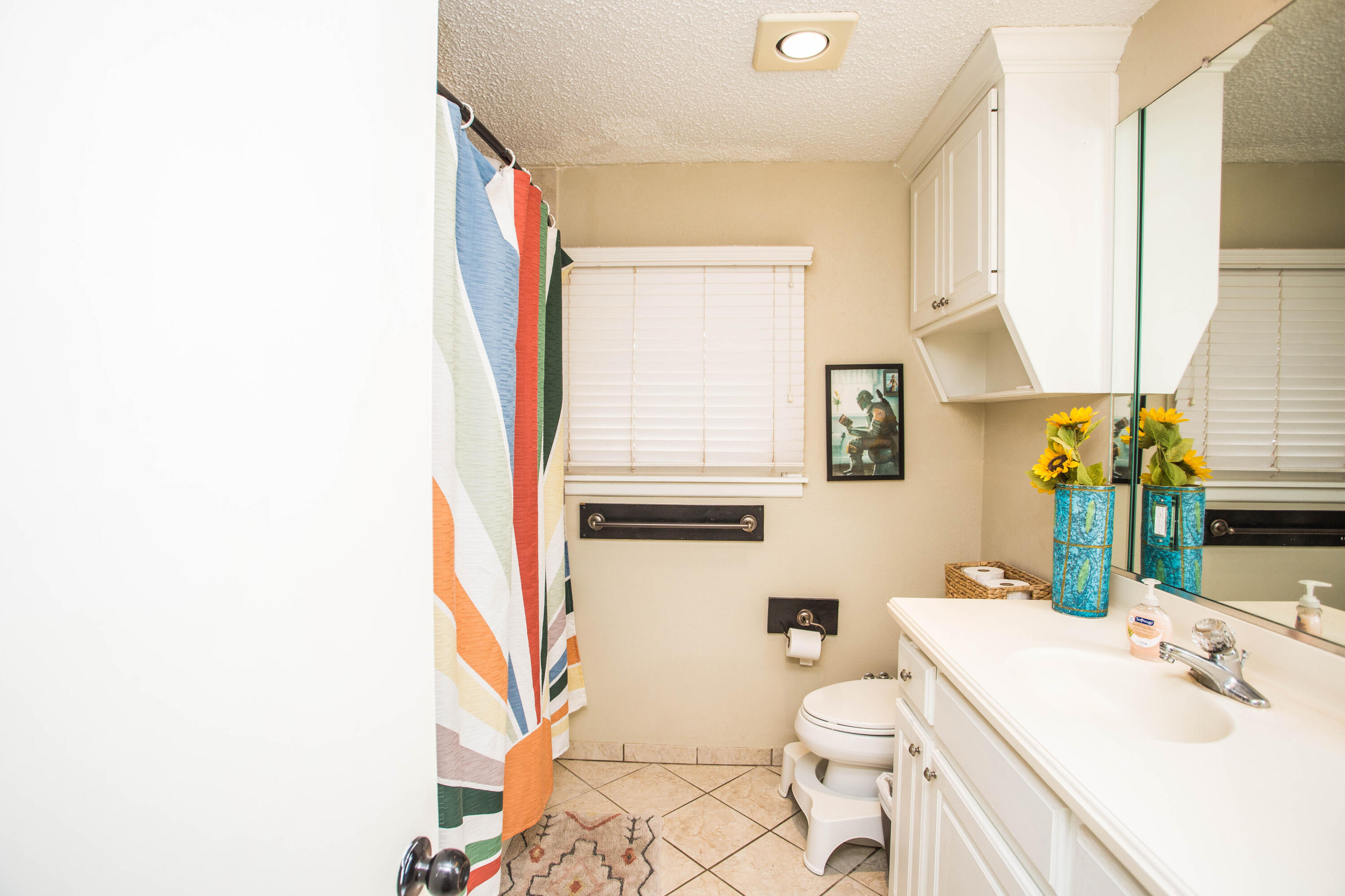 3711 46th Street Lubbock, TX 79413 - Photo 12 of 15 Hall bath