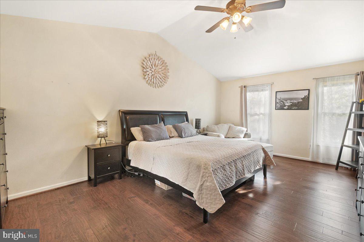 6936 Meadowlake Road New Market, MD 21774 - Photo 21 of 71 Primary bedroom with cathedral ceiling.