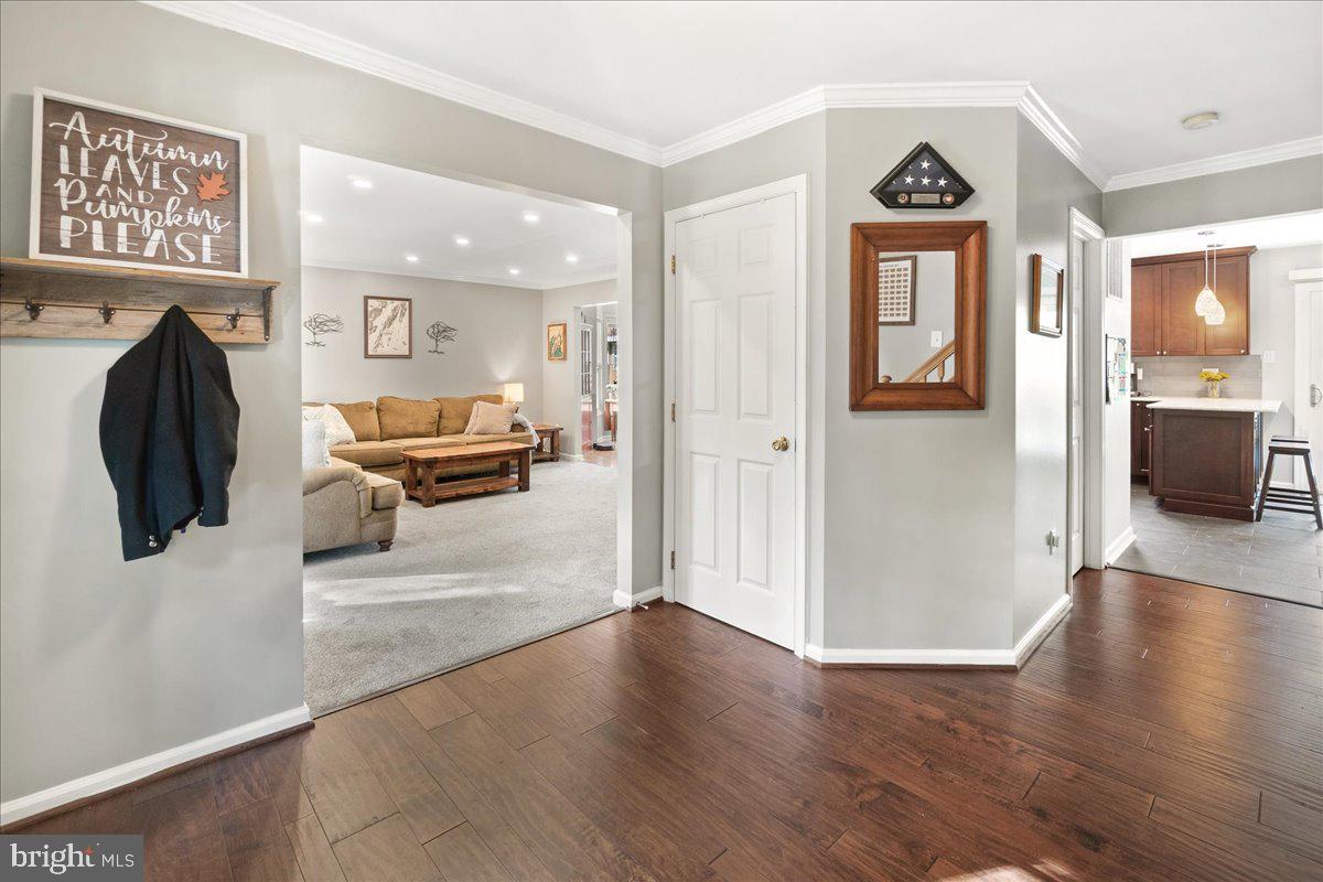 6936 Meadowlake Road New Market, MD 21774 - Photo 3 of 71 Beautiful LVP throughout home.