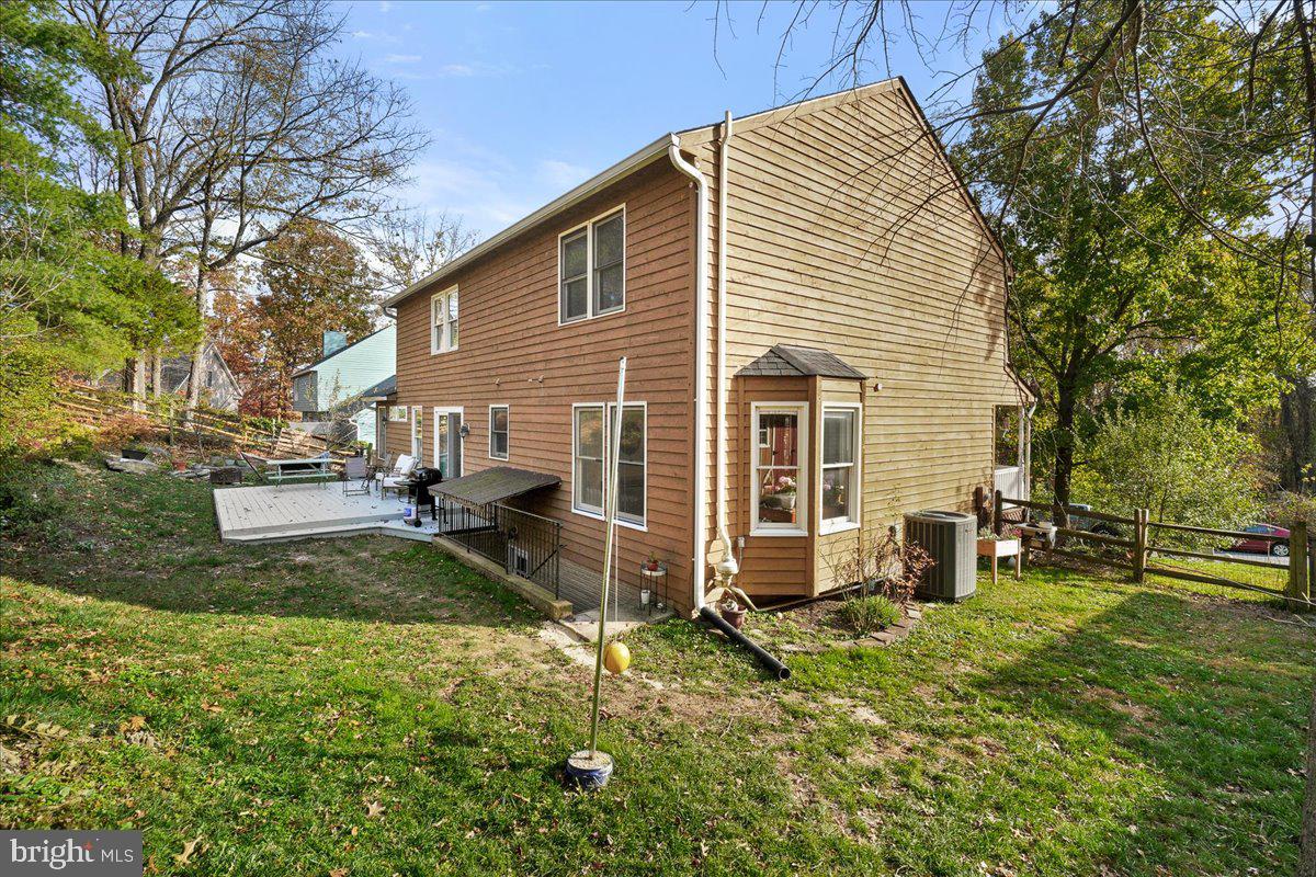 6936 Meadowlake Road New Market, MD 21774 - Photo 47 of 71 Fully fenced yard.