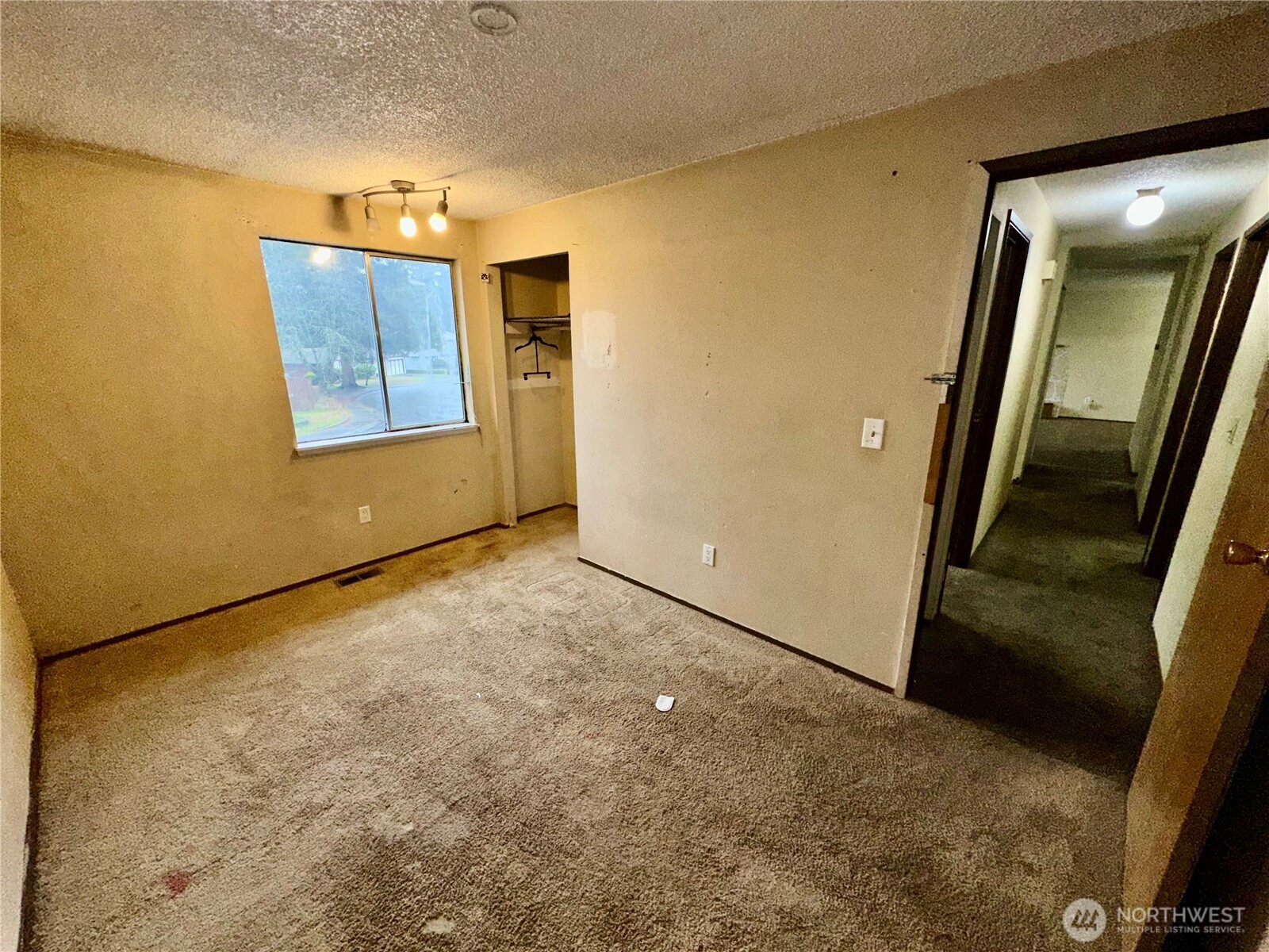 3936 Southwest 332nd Place Federal Way, WA 98023 - Photo 27 of 28 a view of an empty room