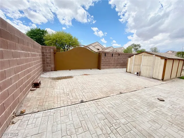 $3,850 | 1127 Pinto Horse Avenue, Henderson, NV 89052