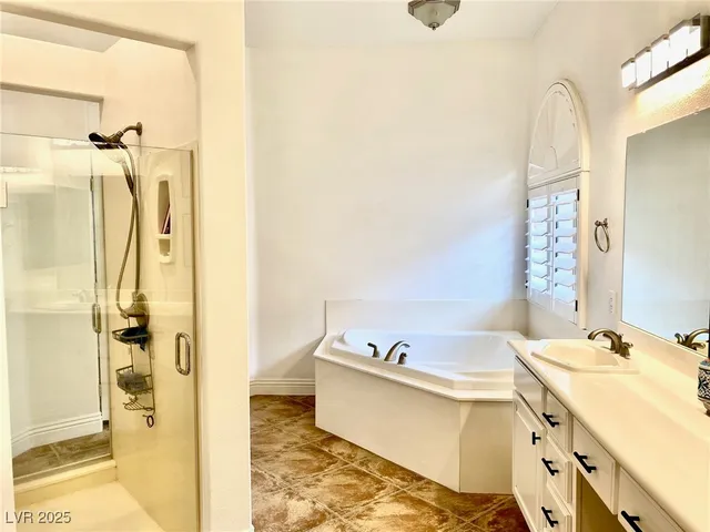 $3,850 | 1127 Pinto Horse Avenue, Henderson, NV 89052