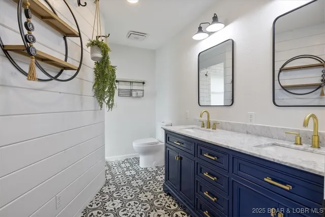 $1,250,000 | 133 Catfish Road, Tuscumbia, MO 65082