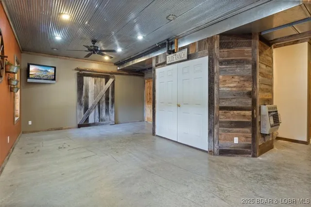 $1,250,000 | 133 Catfish Road, Tuscumbia, MO 65082