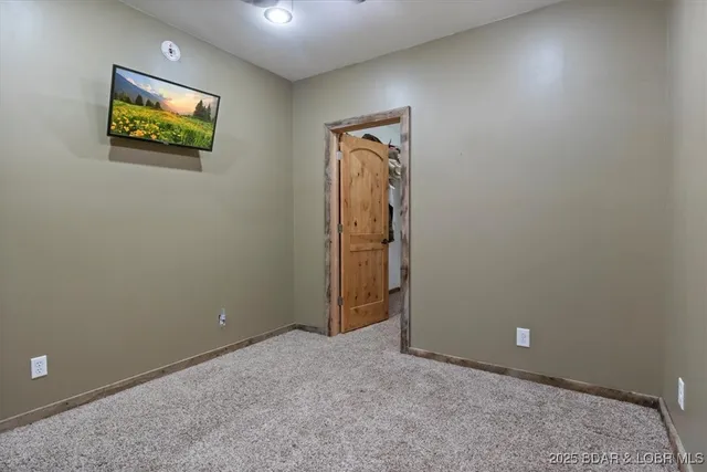 $1,250,000 | 133 Catfish Road, Tuscumbia, MO 65082