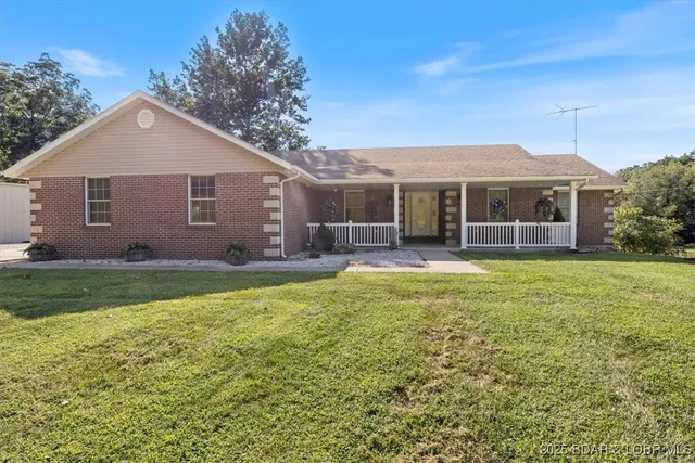 $1,250,000 | 133 Catfish Road, Tuscumbia, MO 65082