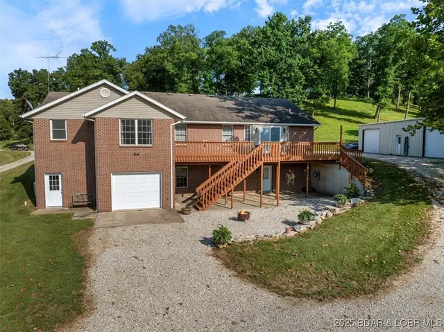 $1,250,000 | 133 Catfish Road, Tuscumbia, MO 65082