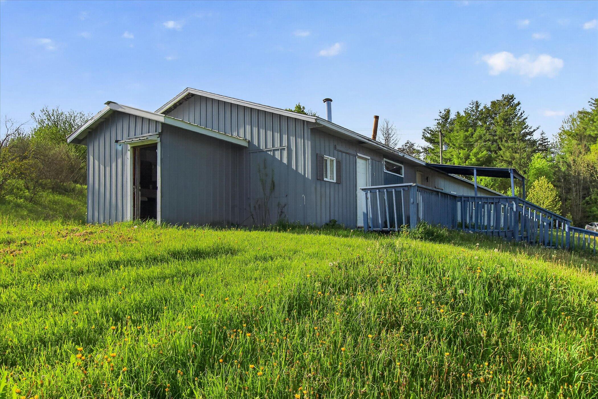 18426 14 Mile Road Leroy, MI 49655 - Photo 38 of 40 06-104-N-Andrea-Ln-St-Louis-Windowstill