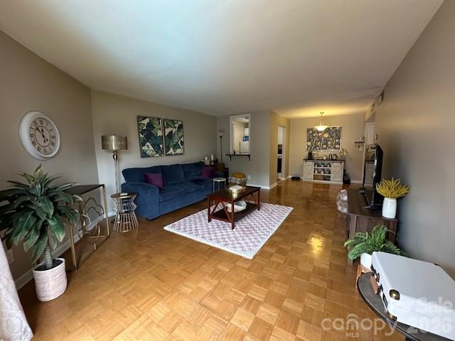 1323 Queens Road, Unit 313 Charlotte, NC 28207 - Photo 27 of 43 Gallery Image 27