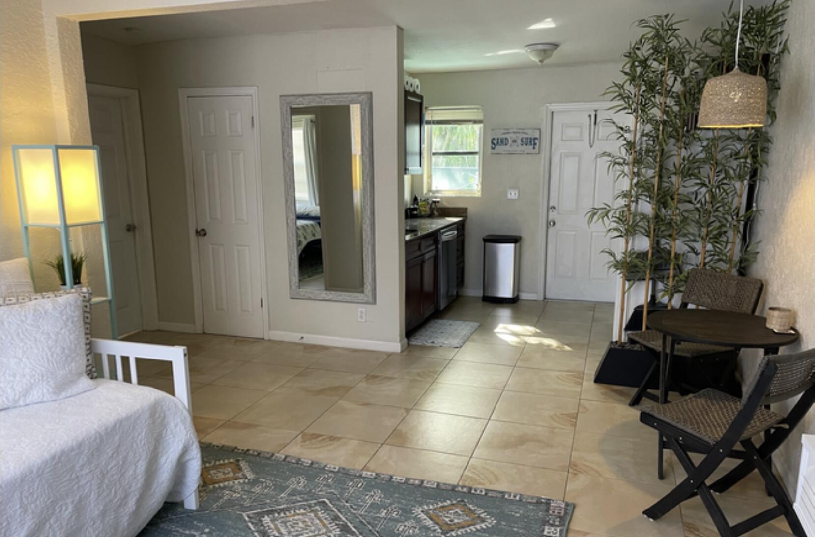 350 Northwest 5th Avenue Delray Beach, FL 33444 - Photo 4 of 15 Living Room:Kitchen