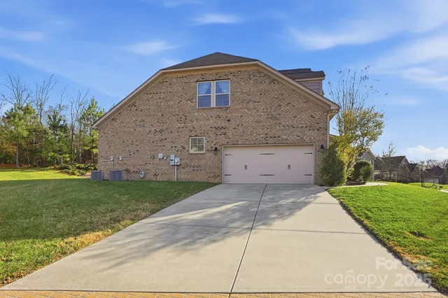 $685,000 | 2650 Stonewood View, Kannapolis, NC 28081