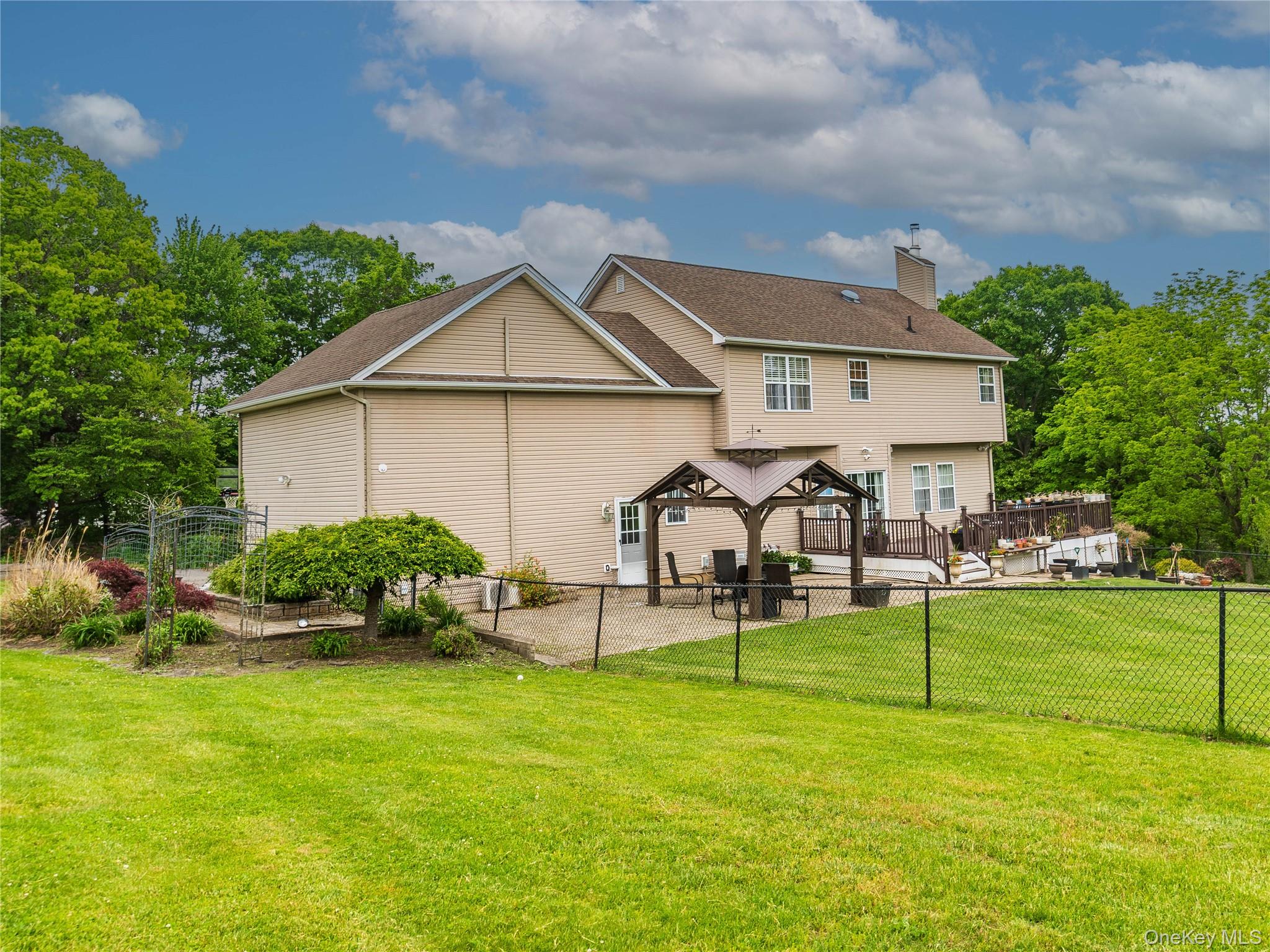 1 Starlight Path Wallkill, NY 12589 - Photo 32 of 33 Rear