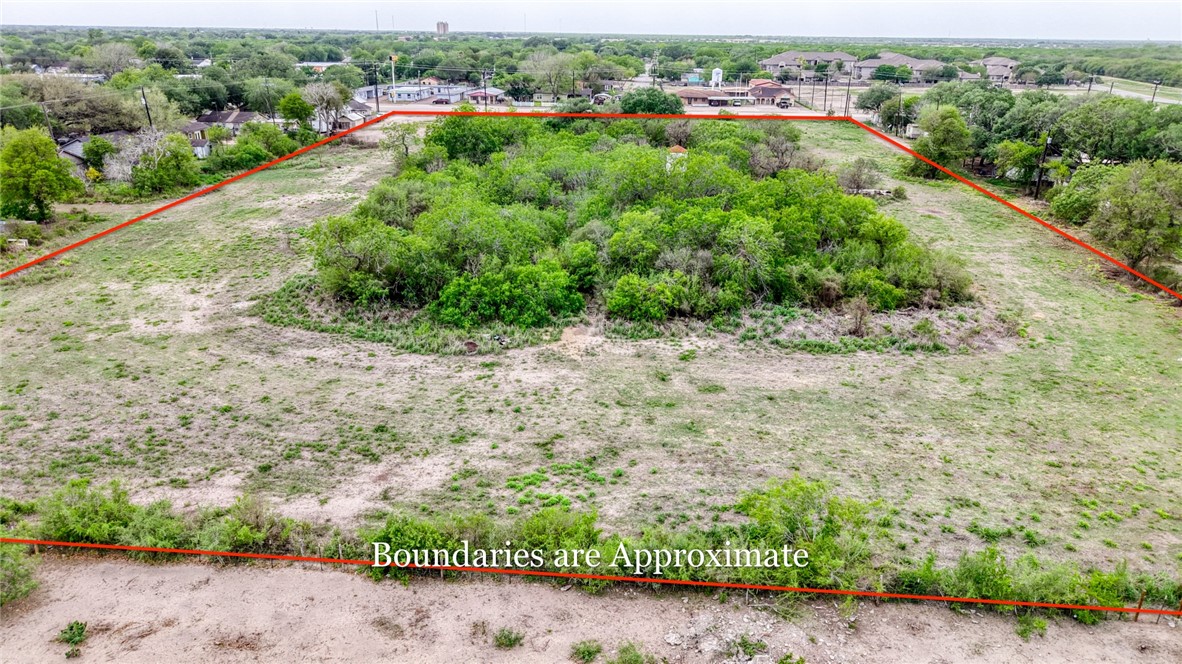 900 North Johnson Street Alice, TX 78332 - Photo 34 of 37 a view of a garden with buildings