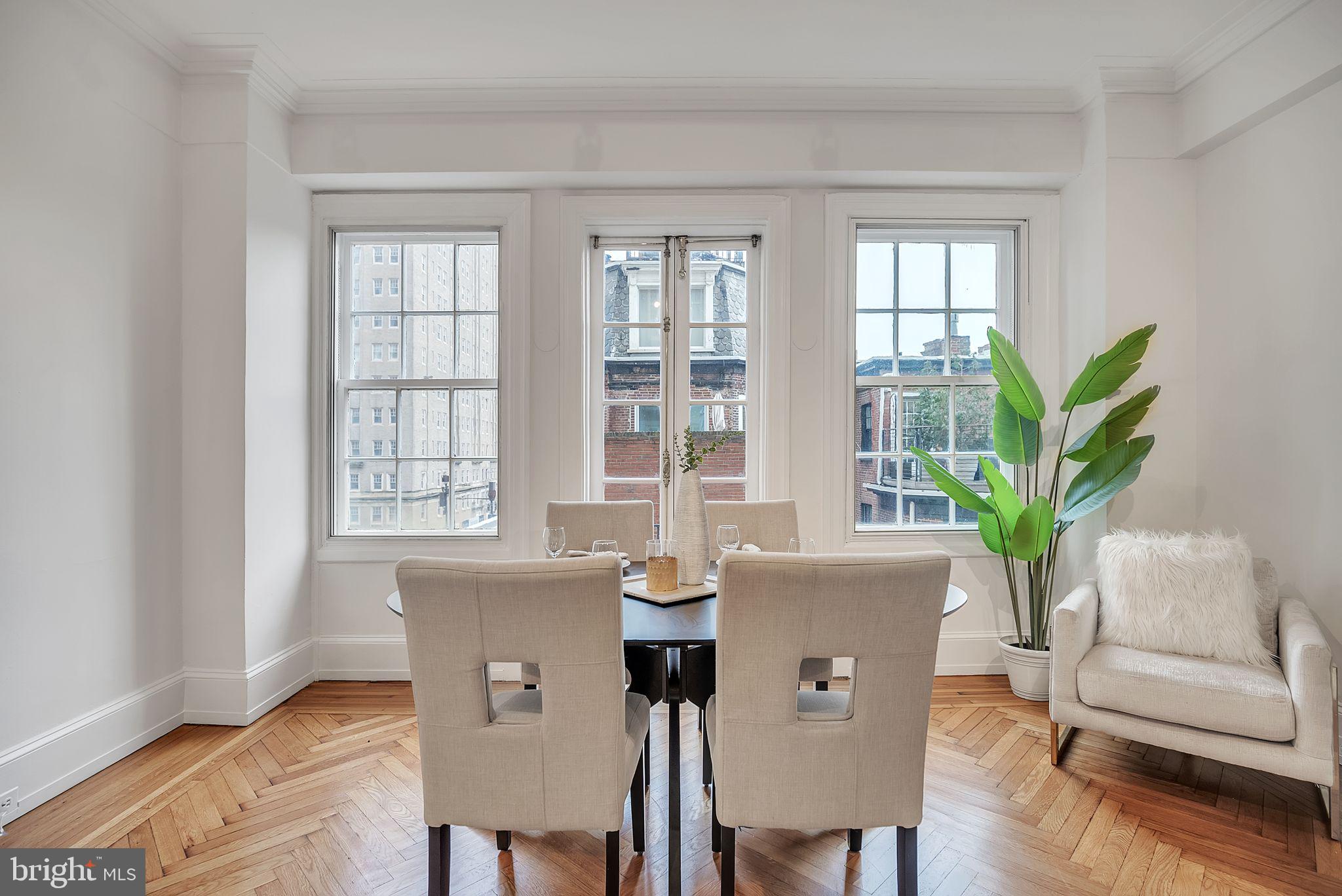 1900 Rittenhouse Square, Unit 4B Philadelphia, PA 19103 - Photo 3 of 22 Dining Room