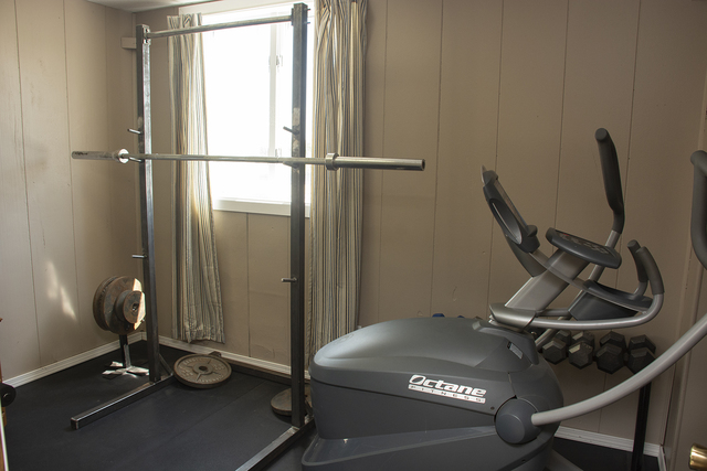 15755 Hillside Road Morrison, IL 61270 - Photo 18 of 26 a room with gym equipment