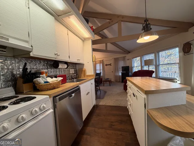 $210,000 | 47 Brasstown Lane, Dillard, GA 30537