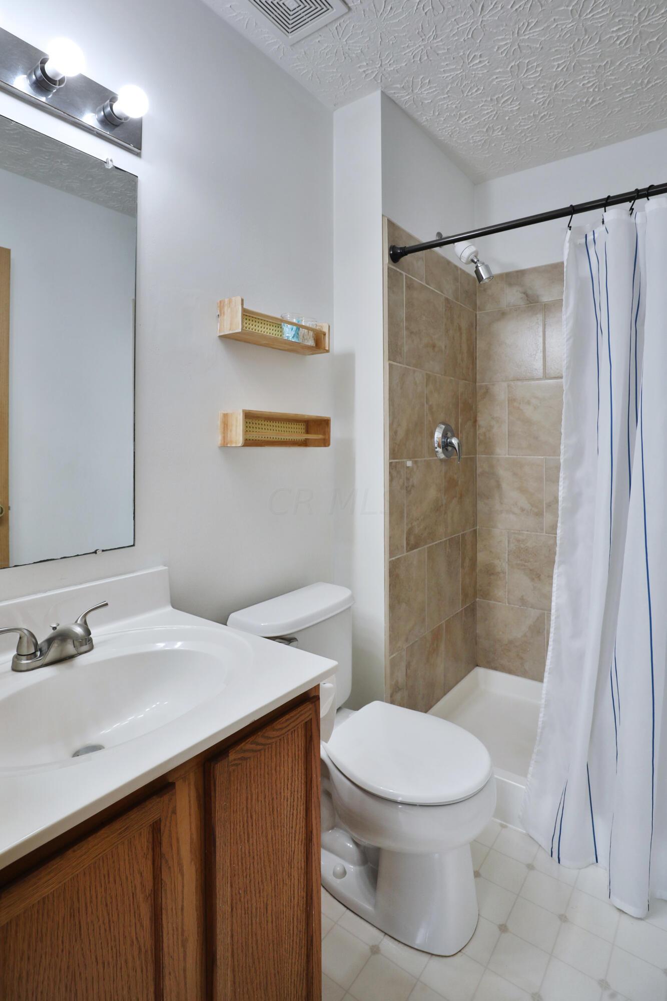 1832 Village Ridge Lane Columbus, OH 43219 - Photo 23 of 42 1832-VillageRidge-23