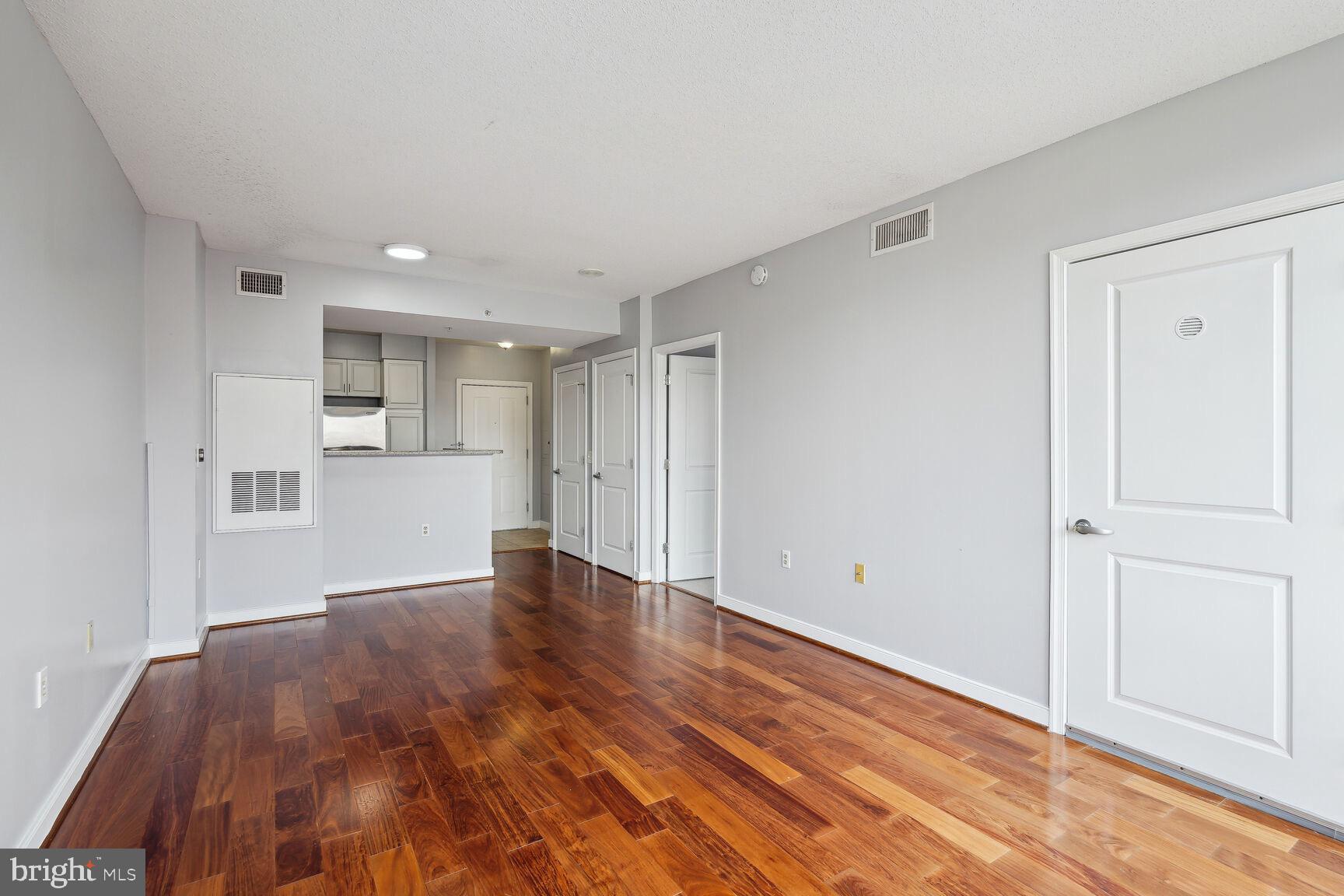 555 Massachusetts Avenue Northwest, Unit 1110 Washington, DC 20001 - Photo 5 of 33