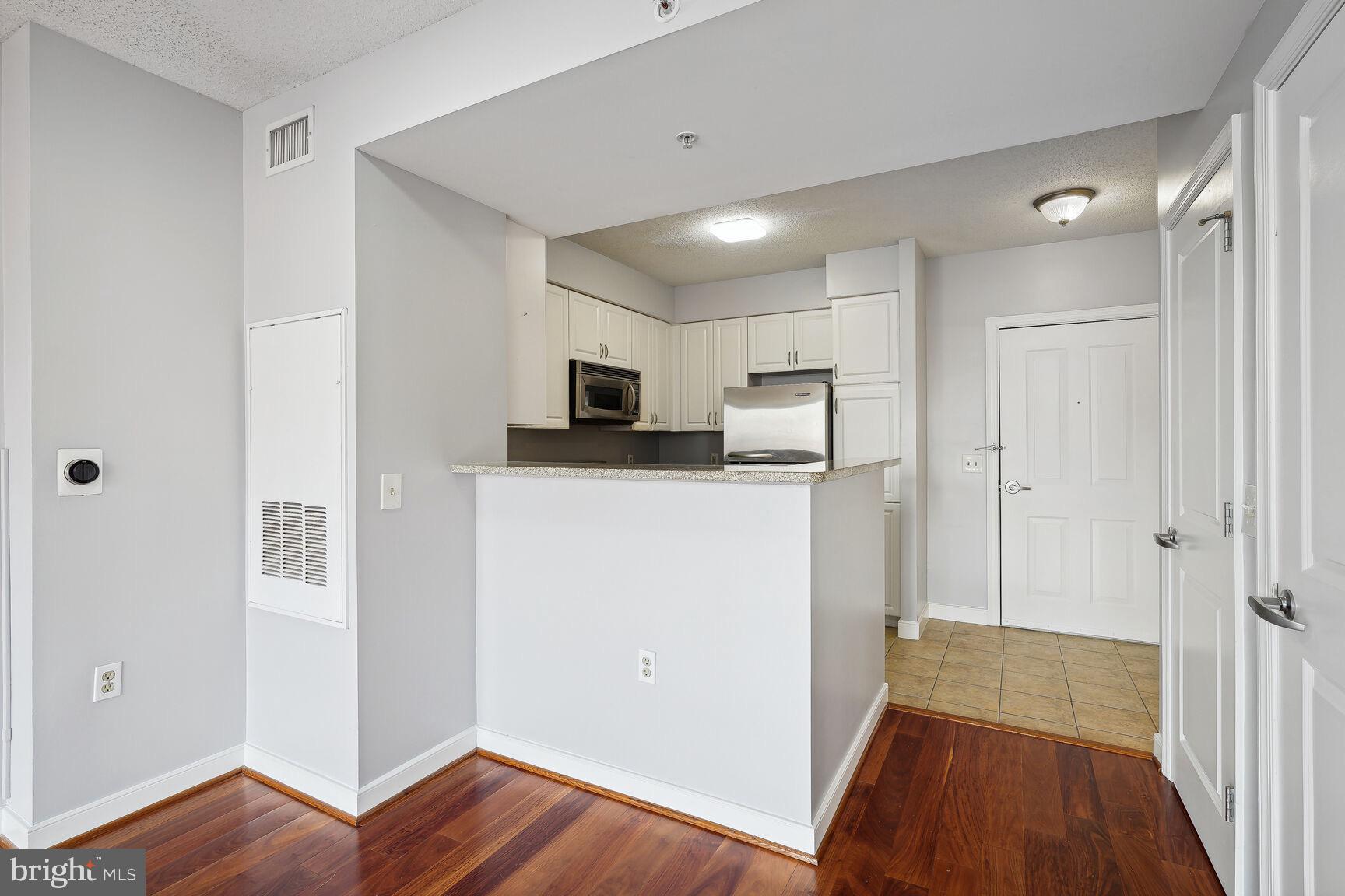 555 Massachusetts Avenue Northwest, Unit 1110 Washington, DC 20001 - Photo 6 of 33