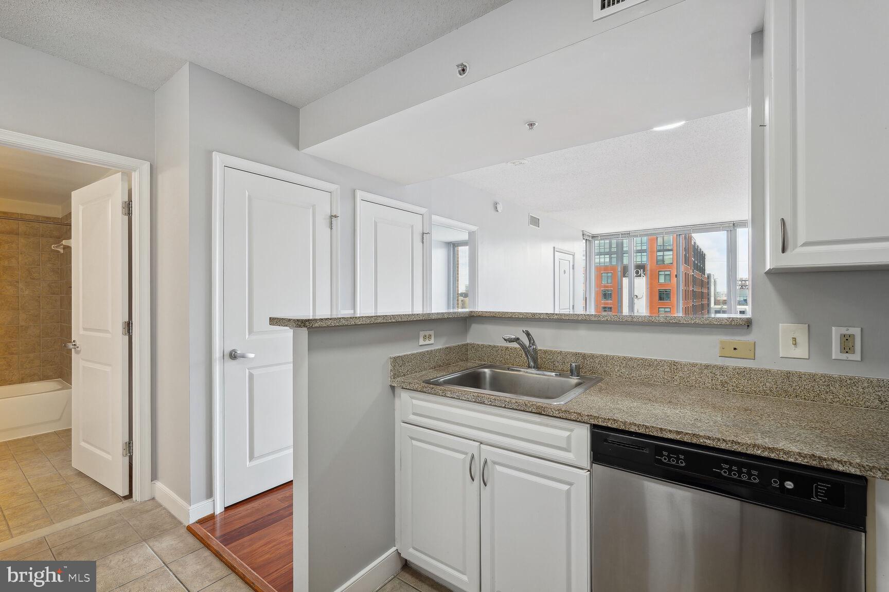 555 Massachusetts Avenue Northwest, Unit 1110 Washington, DC 20001 - Photo 10 of 33